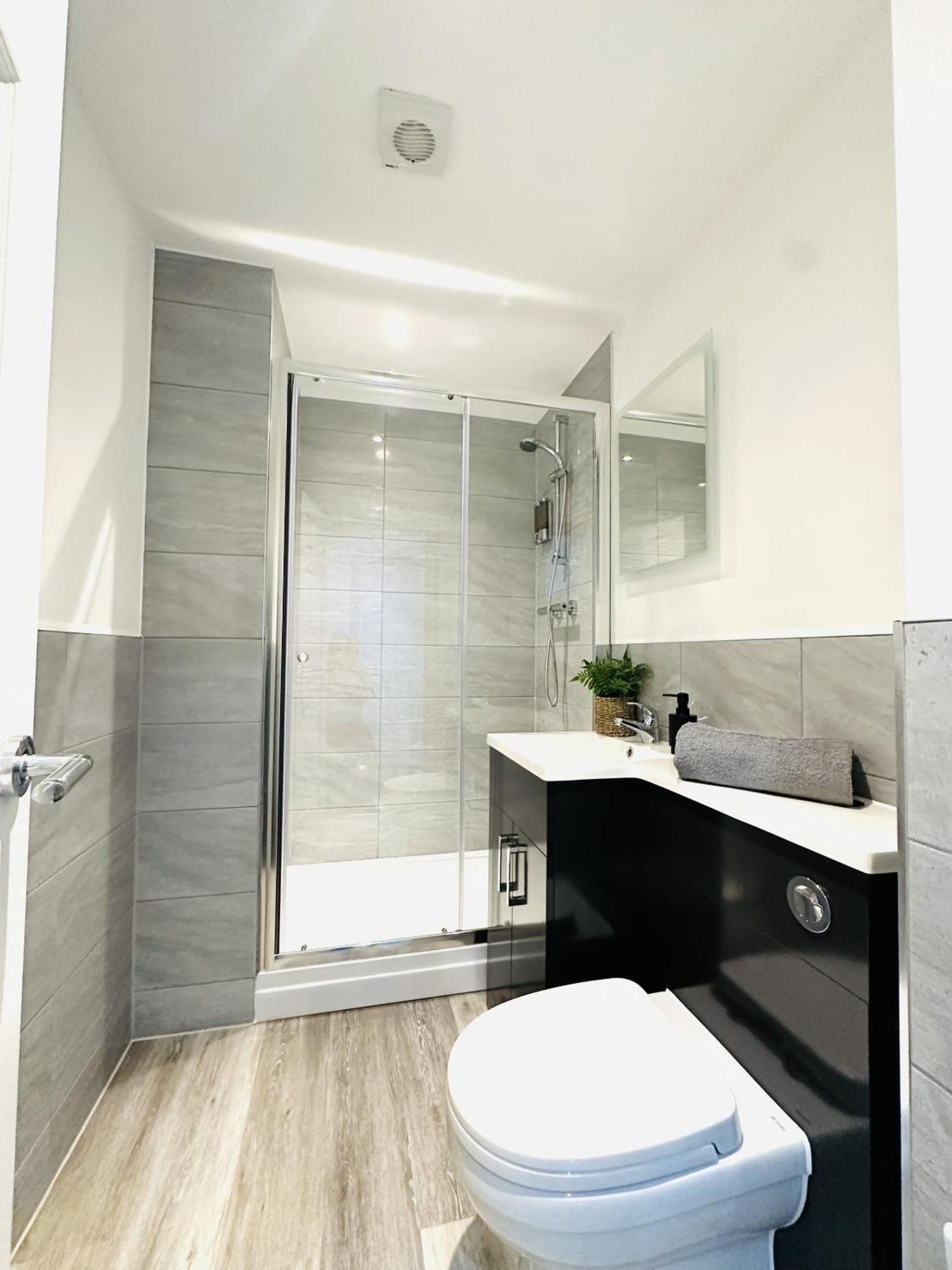 Apartamento 301 Grosvenor House Wakefield Exterior foto